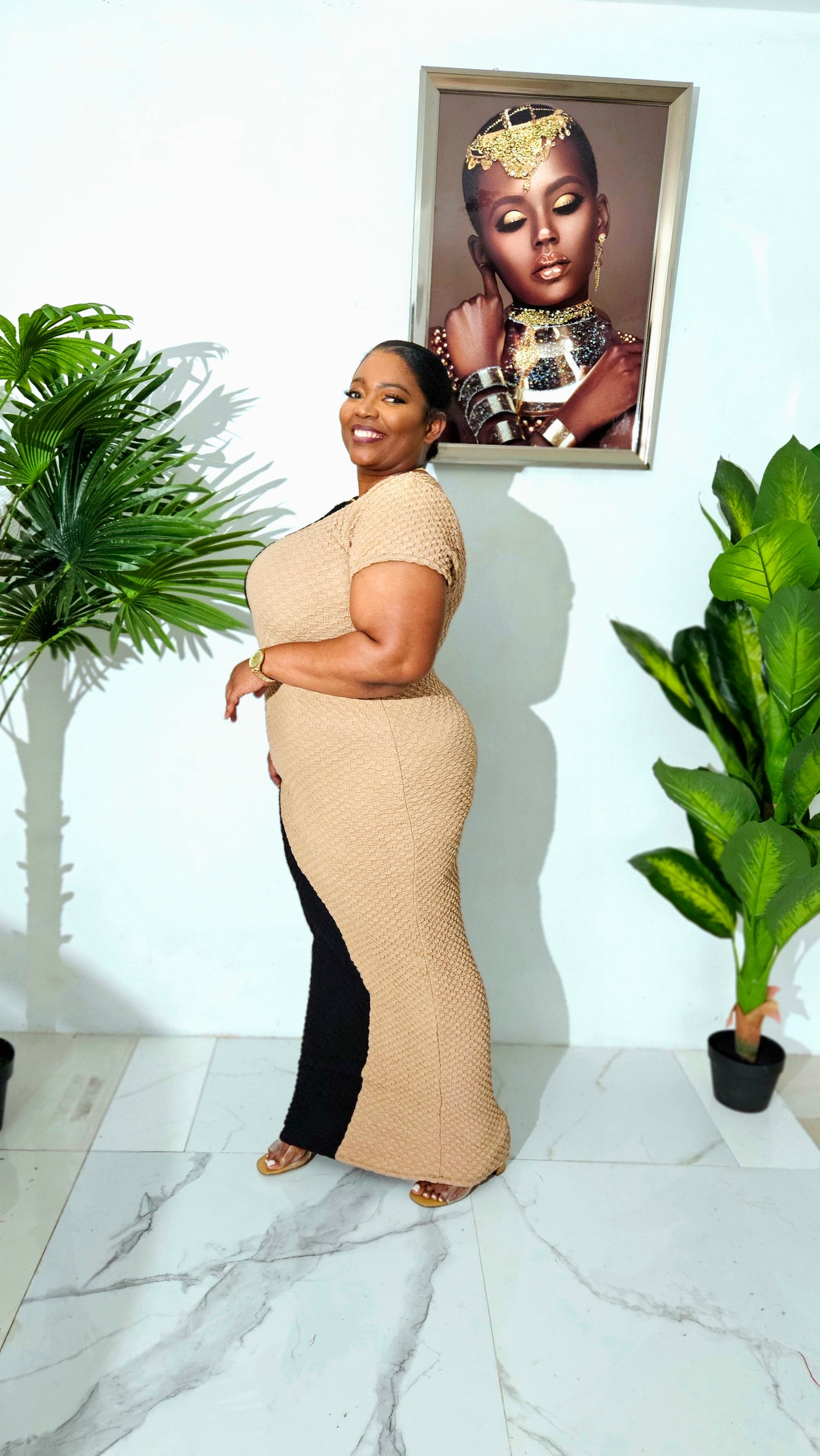 Two Tone Curve Contour Maxi Dress