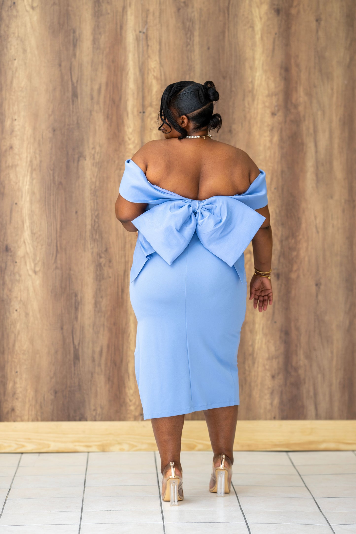 Once Upon a Bow Enchanted Midi Dress || Sky Blue