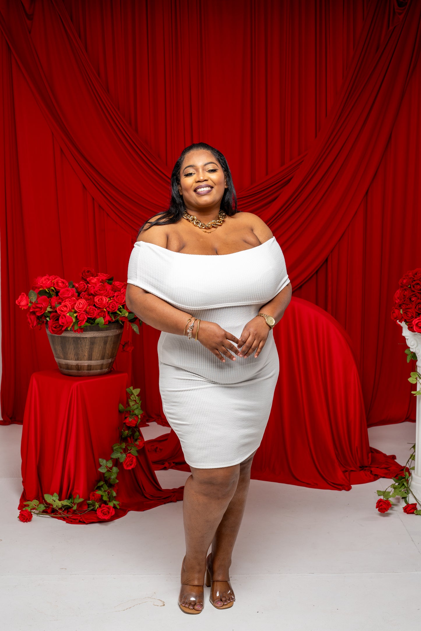 Chic Ribbed Off-Shoulder Dress || White