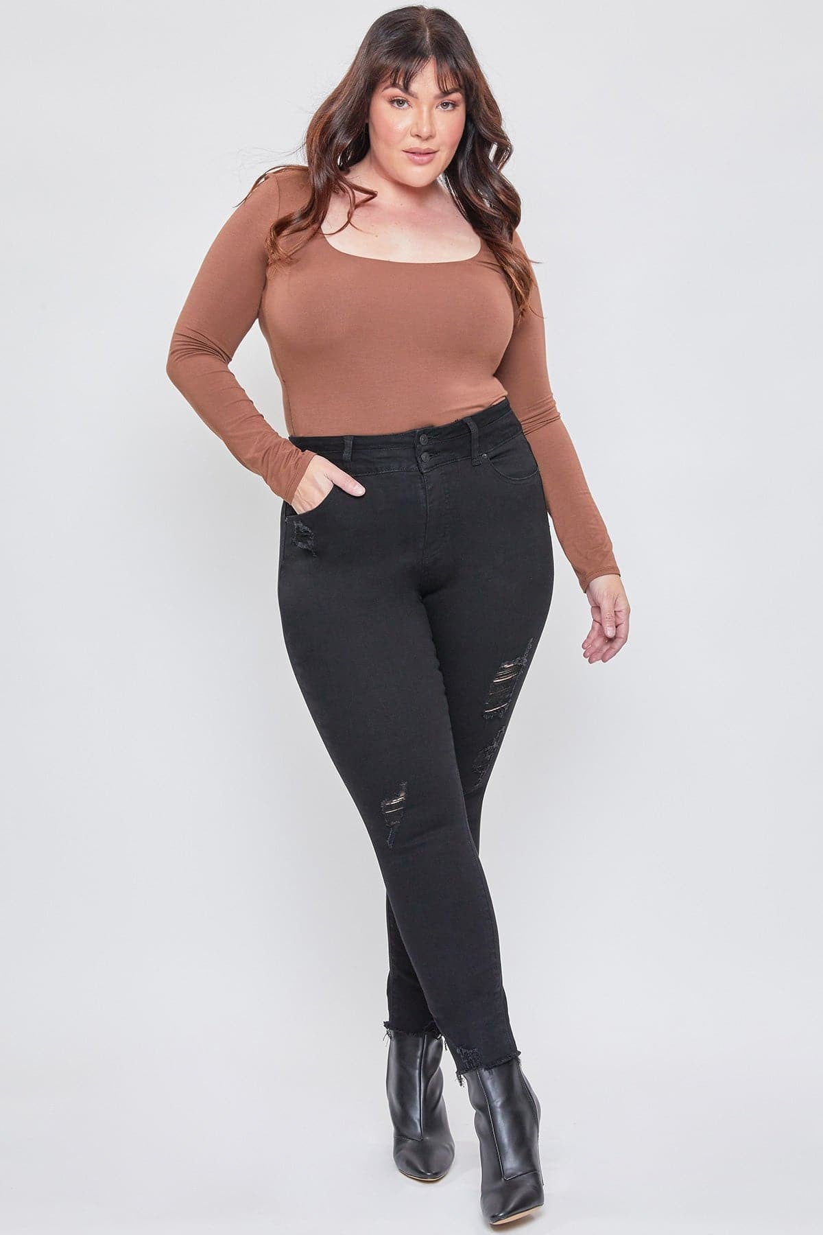 Soft Flex Distressed Jeans || Black