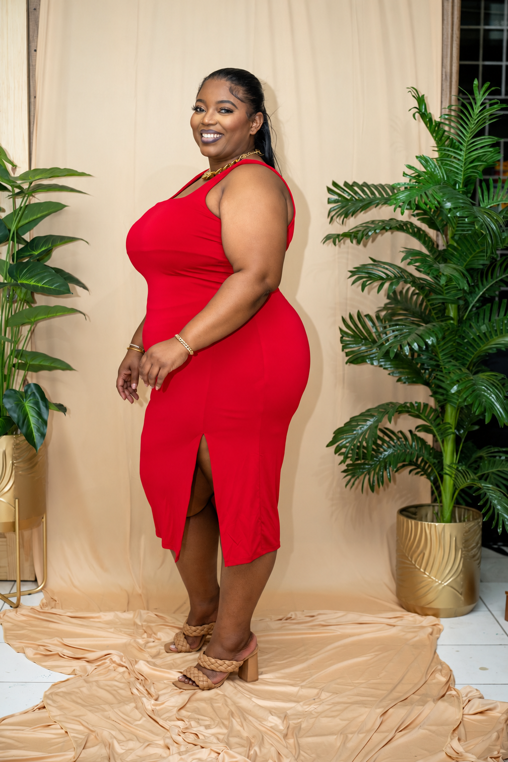 DressMe Curvy Midi Dress || Red