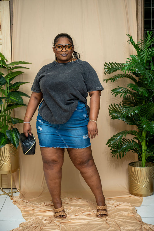 Frenchie Curved Hem Top || Ash Black