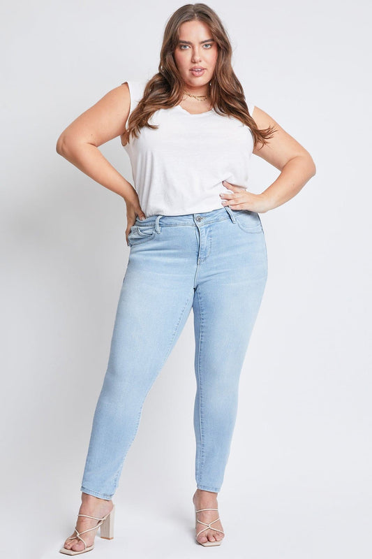 Wanna Betta Butt High Rise Skinny Jeans || Light Blue