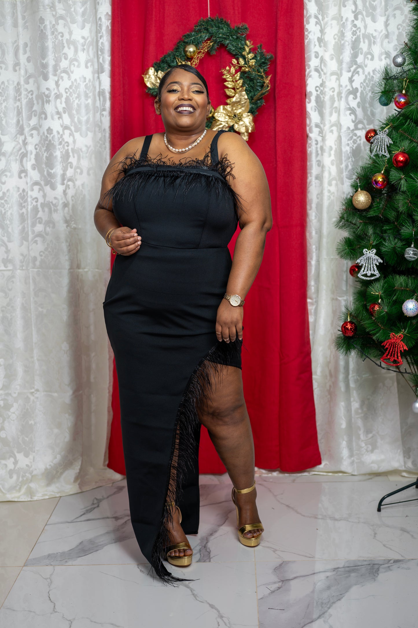 Halo Feather Midi Dress || Black