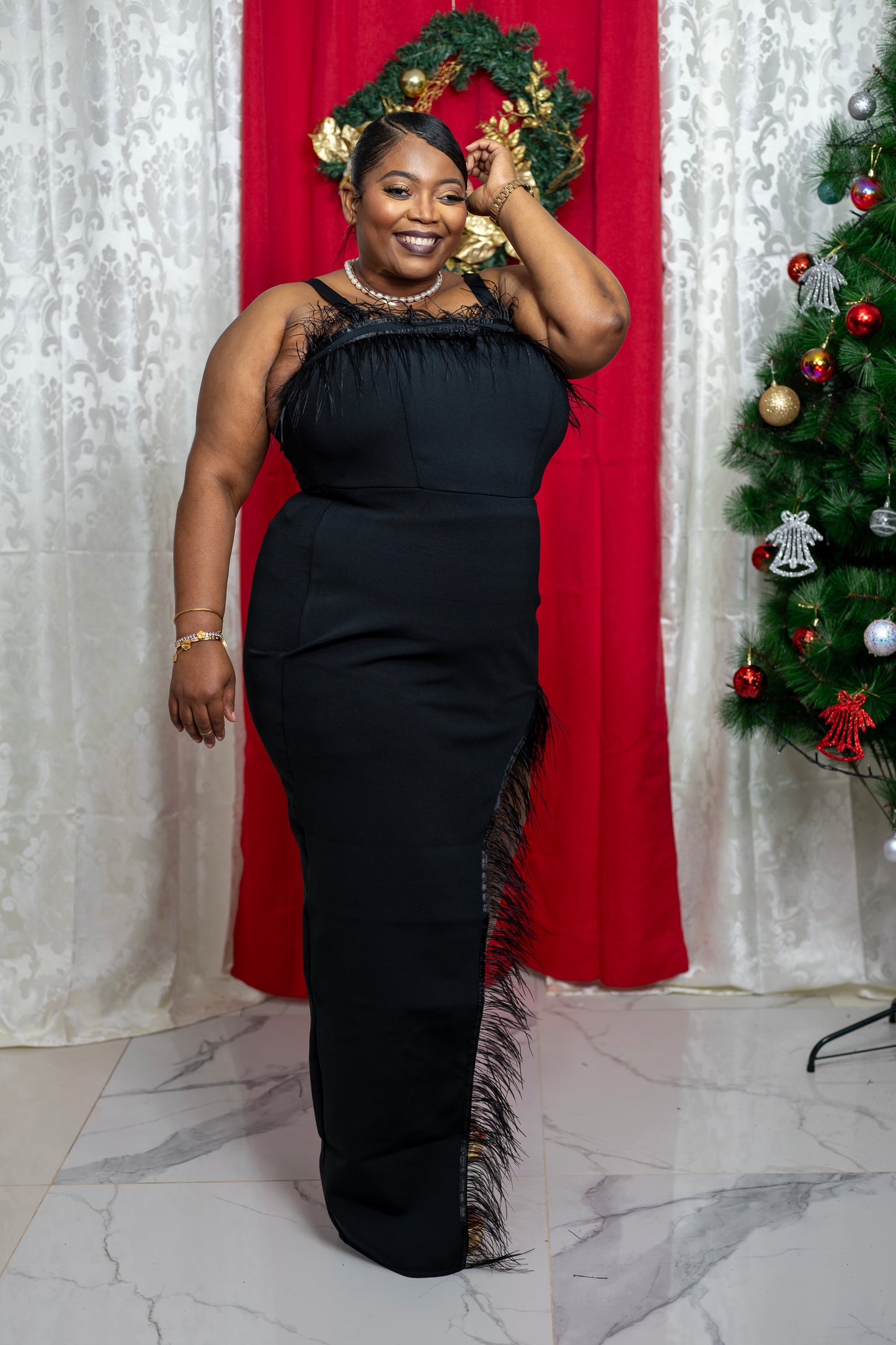 Halo Feather Midi Dress || Black