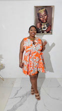 Load image into Gallery viewer, Lanie floral print Dress | Orange
