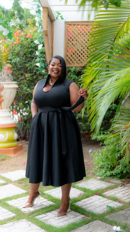 Pure Grace Midi Dress || Black