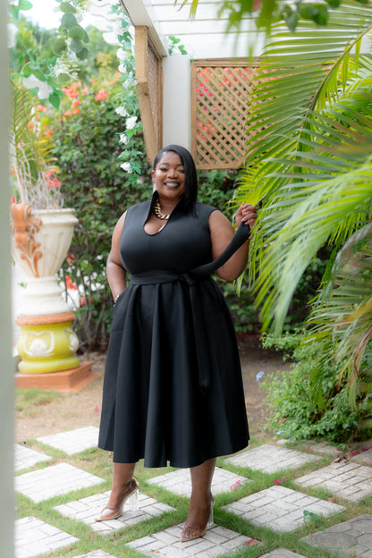 Pure Grace Midi Dress || Black