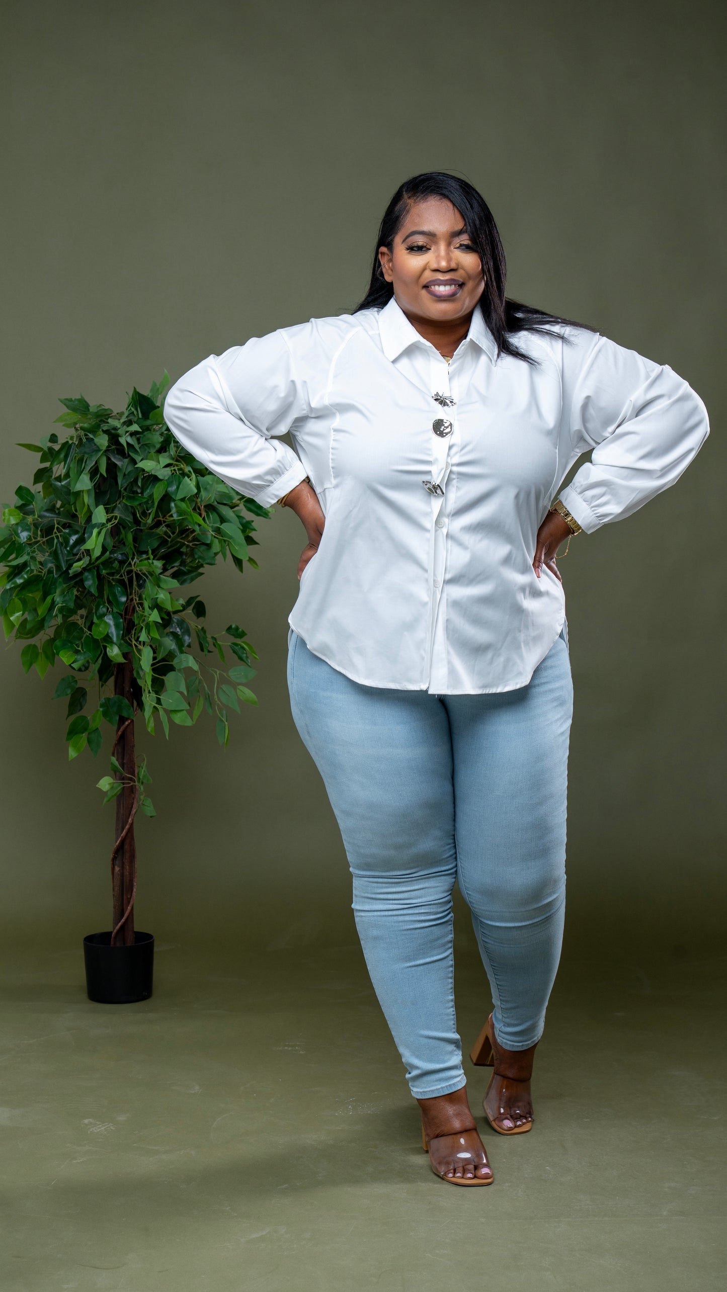 Chic Presence Top || White