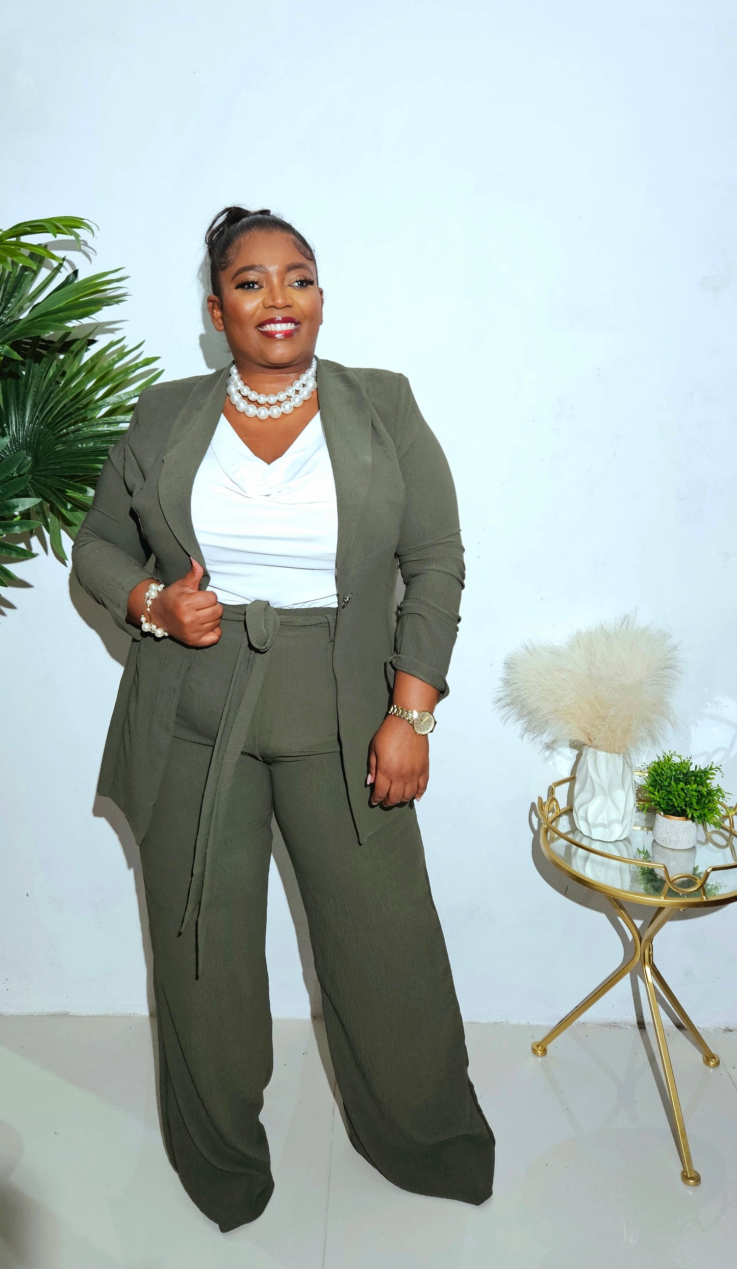 Boss Aura Suit || Olive