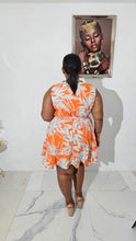 Load image into Gallery viewer, Lanie floral print Dress | Orange
