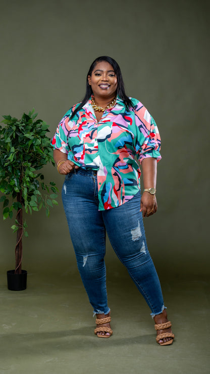 Paint the Town Chic Shirt || Green Multi