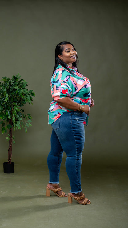 Paint the Town Chic Shirt || Green Multi