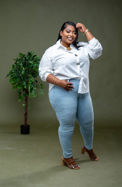 Chic Presence Top || White