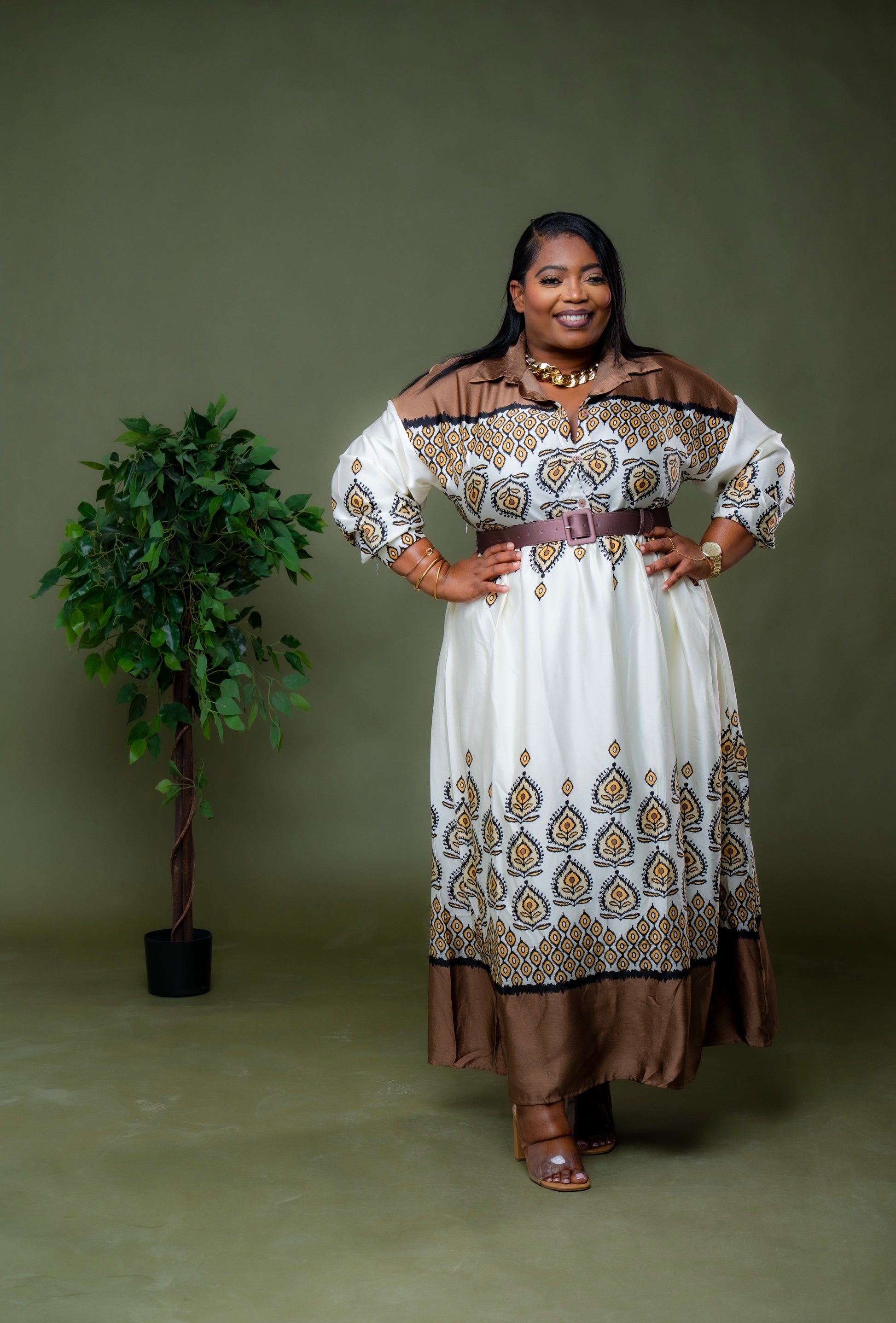 Graphic Mosaic Maxi Dress || Brown – Curvy Definition Plus