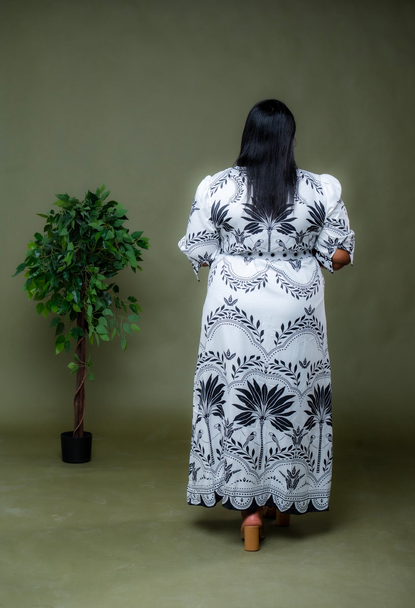 Garden Society Maxi Dress || Black & White